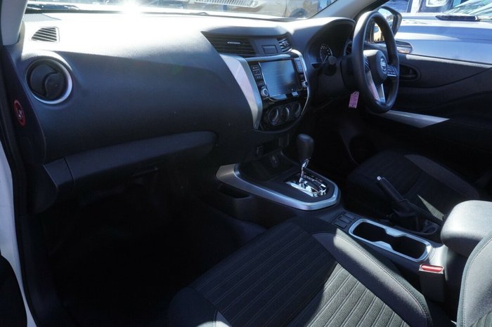 2023 Nissan Navara SL