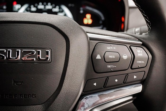 2025 Isuzu D-MAX LS-U