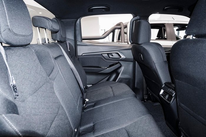 2025 Isuzu D-MAX LS-U