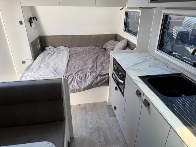 2025 New Age Caravans Manta Ray Mr15e Emb My25