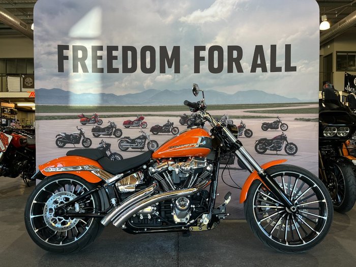 2023 Harley-davidson FXBR BREAKOUT (117) BAJA ORANGE