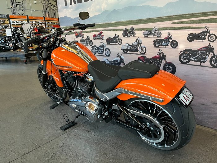 2023 Harley-davidson FXBR BREAKOUT (117) BAJA ORANGE