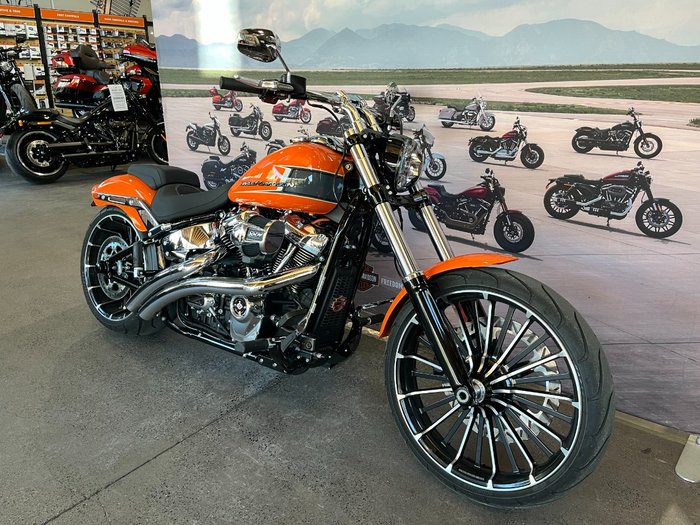 2023 Harley-davidson FXBR BREAKOUT (117) BAJA ORANGE