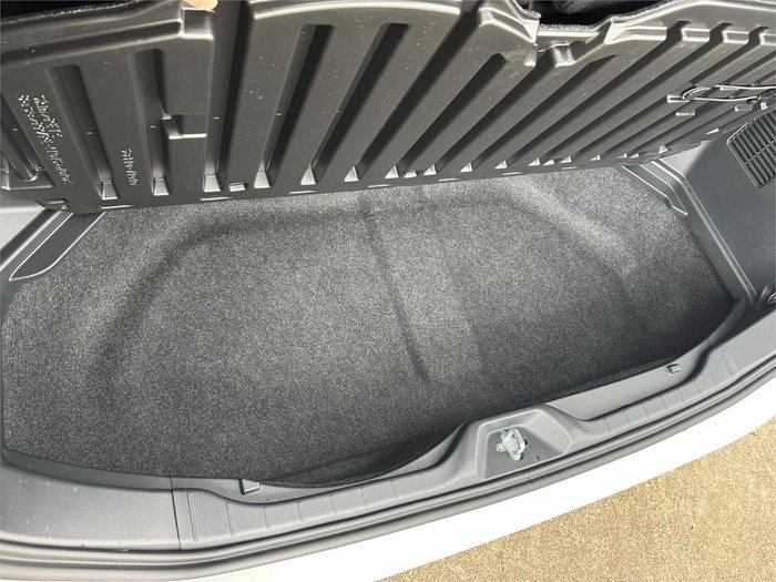 2025 Toyota Noah Hybrid X