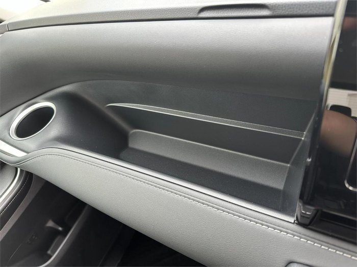 2025 Toyota Noah Hybrid X