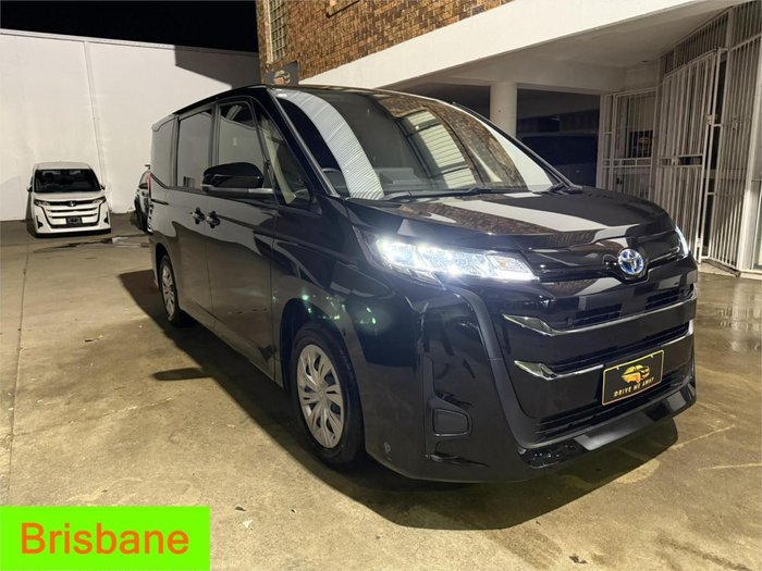 2025 Toyota Noah Hybrid X
