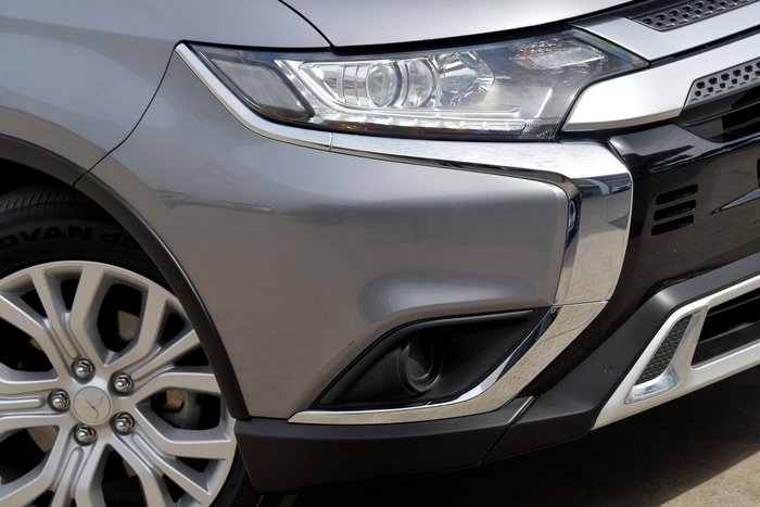 2021 Mitsubishi Outlander ES