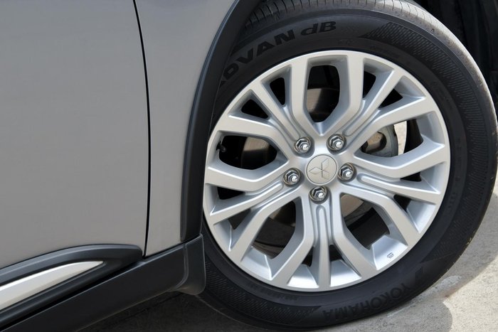 2021 Mitsubishi Outlander ES