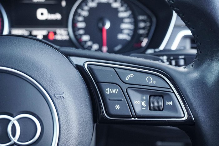 2019 Audi A4 40 TFSI S line