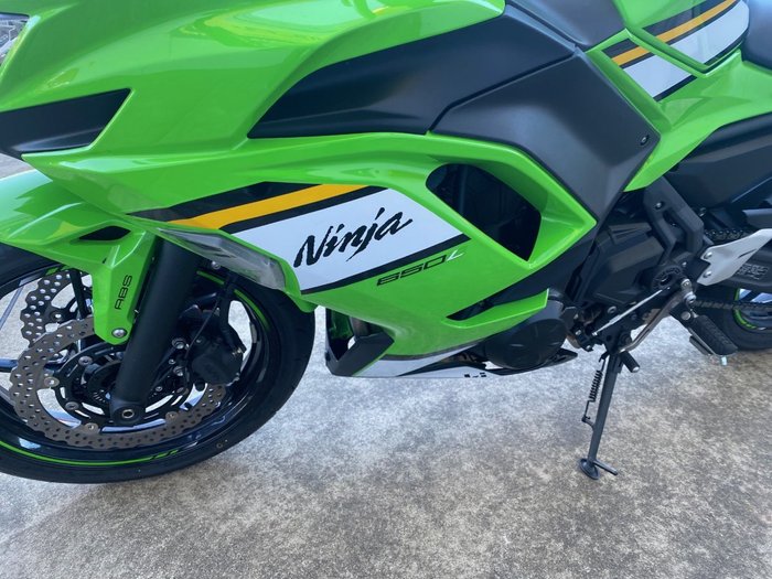 2025 Kawasaki NINJA 650L Green