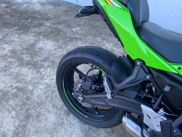 2025 Kawasaki NINJA 650L Green