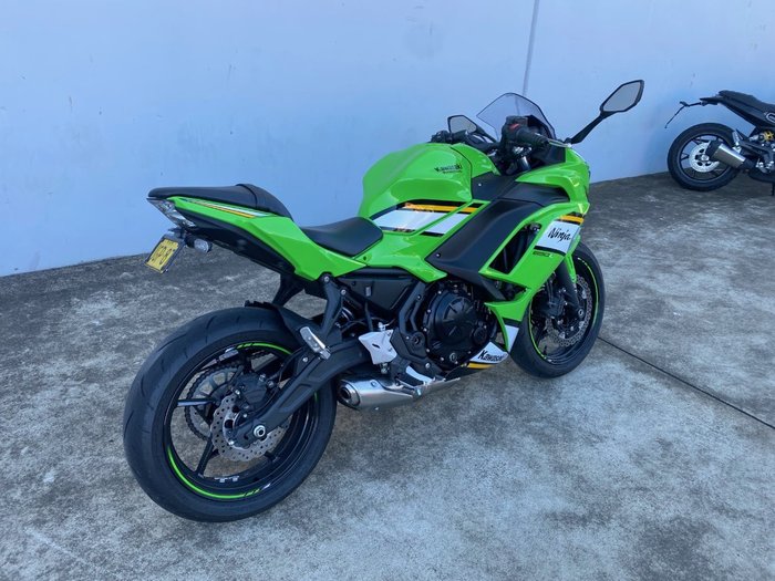 2025 Kawasaki NINJA 650L Green