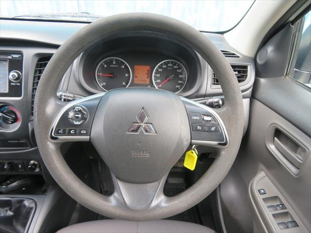 2016 MITSUBISHI Triton