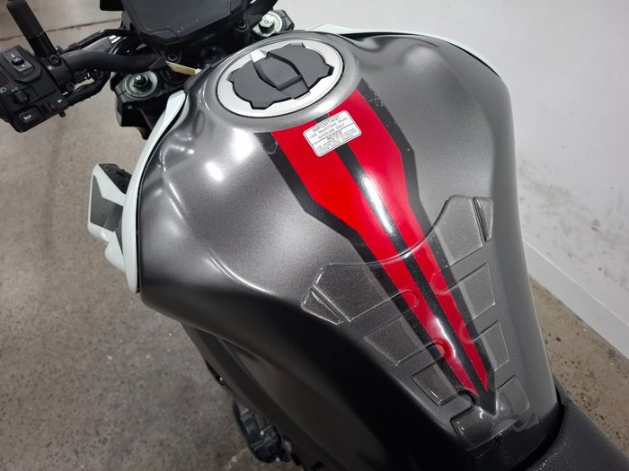 2021 Kawasaki 2021 Kawasaki 900CC Z900 SUPERNAKED (ZR900) SPORTS Silver