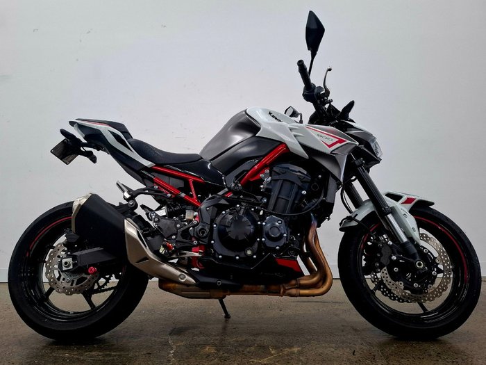2021 Kawasaki 2021 Kawasaki 900CC Z900 SUPERNAKED (ZR900) SPORTS Silver