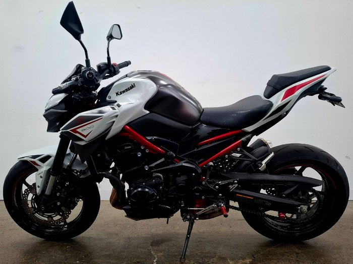2021 Kawasaki 2021 Kawasaki 900CC Z900 SUPERNAKED (ZR900) SPORTS Silver