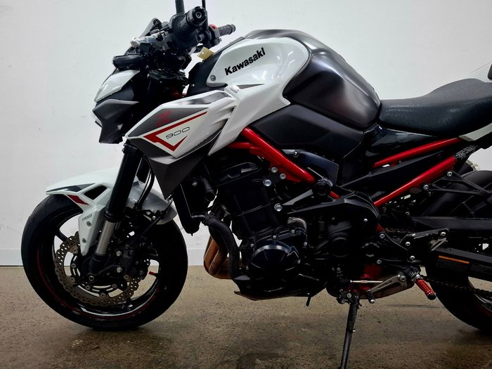 2021 Kawasaki 2021 Kawasaki 900CC Z900 SUPERNAKED (ZR900) SPORTS Silver