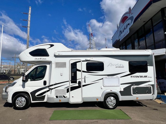 2019 Avan Ovation