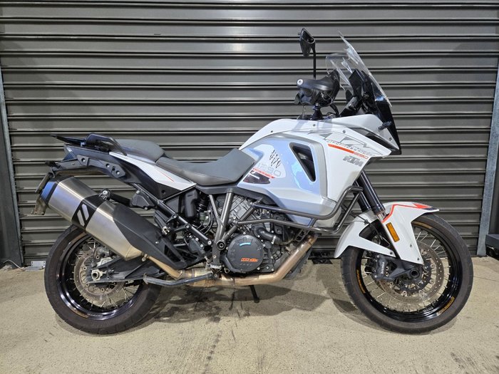 2016 KTM 1290 SUPER ADVENTURE WHITE