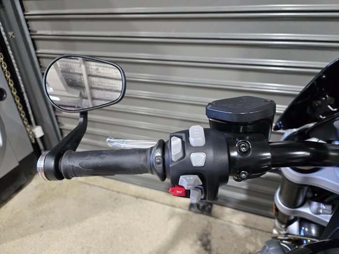 2021 Triumph ROCKET 3 R BLACK