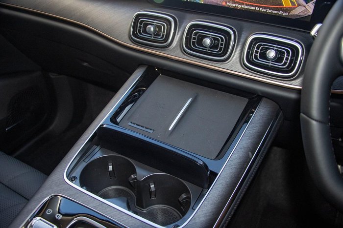 2025 Jaecoo J8 Track