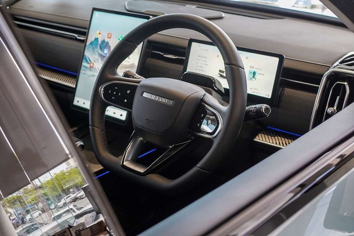 2025 Jaecoo J7 Track