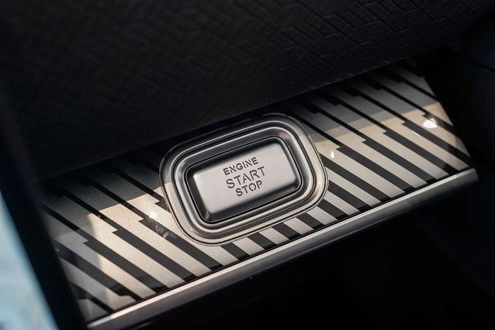 2025 Jaecoo J7 Track