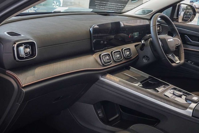 2025 Jaecoo J8 Track