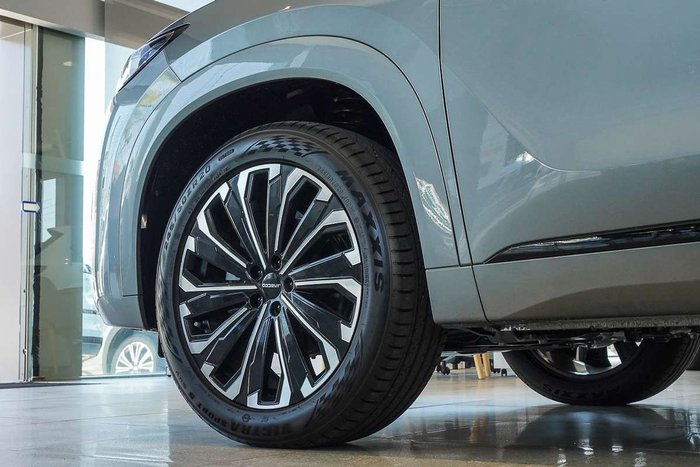 2025 Jaecoo J8 Track