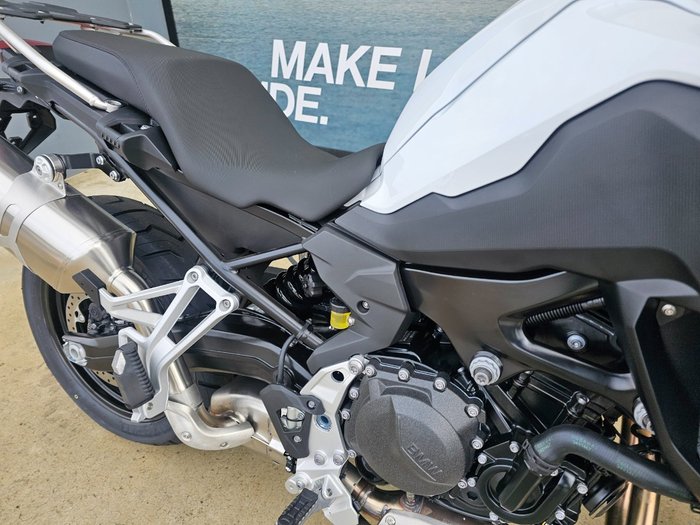 2025 BMW Motorrad F 800 GS White