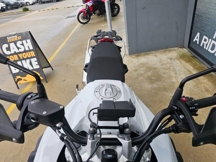 2025 BMW Motorrad F 800 GS White
