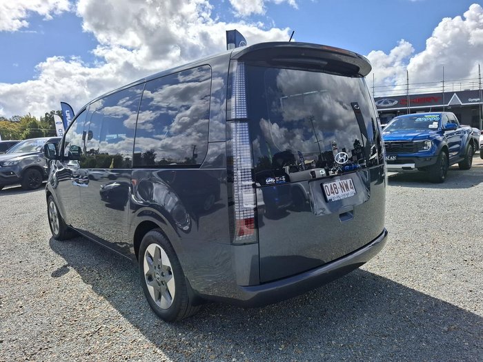 2022 Hyundai STARIA Highlander