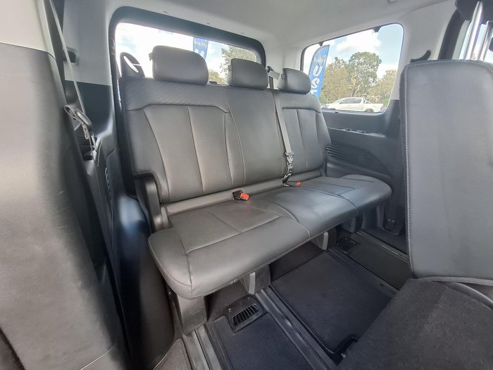 2022 Hyundai STARIA Highlander