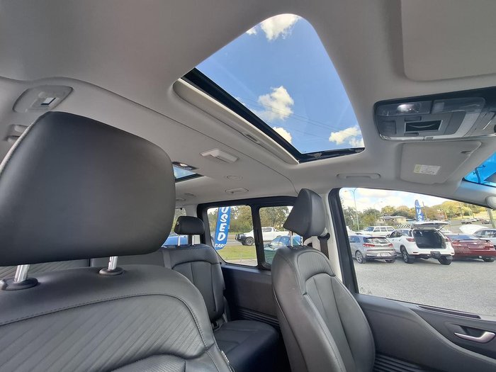 2022 Hyundai STARIA Highlander