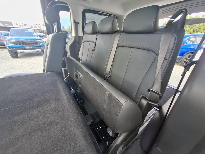 2022 Hyundai STARIA Highlander