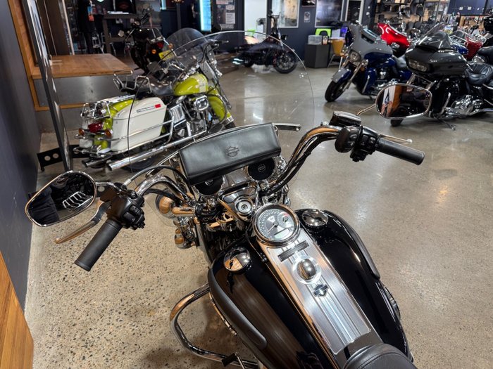 2013 Harley-davidson FLHR ROAD KING Black