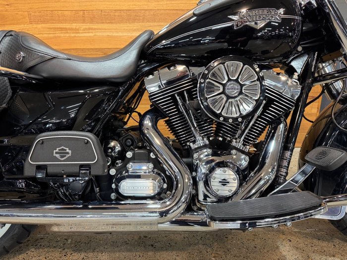 2013 Harley-davidson FLHR ROAD KING Black