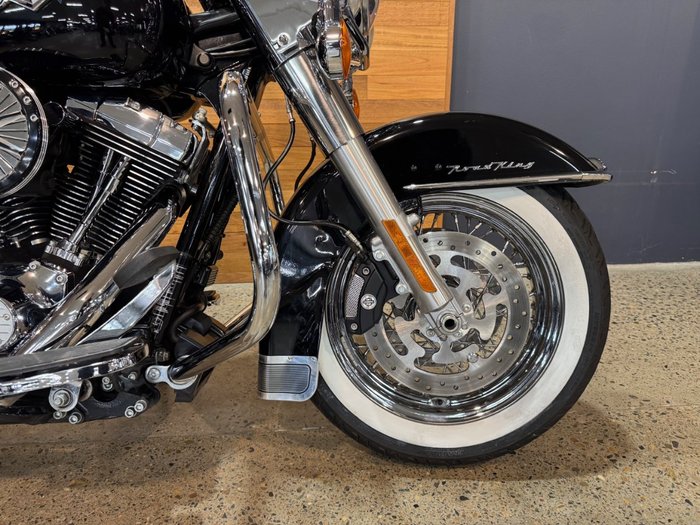 2013 Harley-davidson FLHR ROAD KING Black