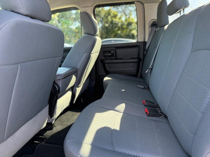 2021 RAM 1500 Express DS MY21 4X4 Dual Range Bright White