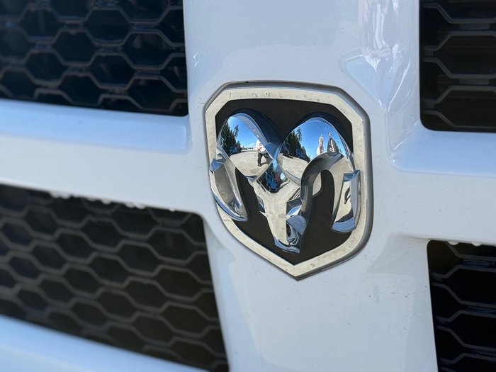 2021 RAM 1500 Express DS MY21 4X4 Dual Range Bright White