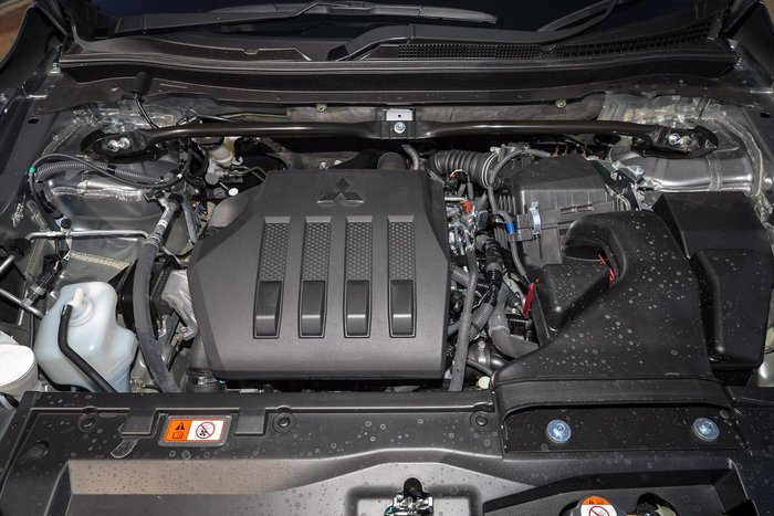 2025 Mitsubishi Eclipse Cross ES YB MY24 Titanium