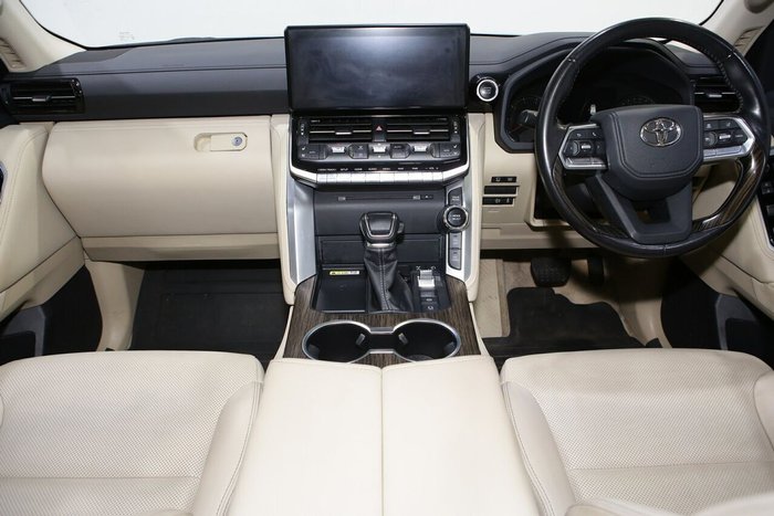 2022 Toyota Landcruiser VX