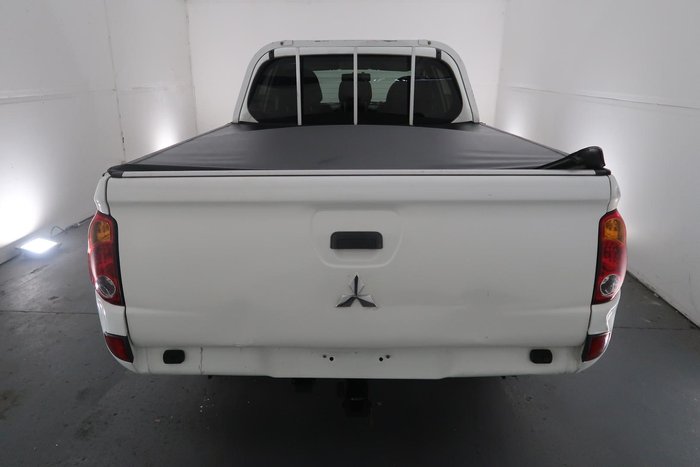 2014 Mitsubishi Triton GLX MN MY15 4X4 Dual Range White