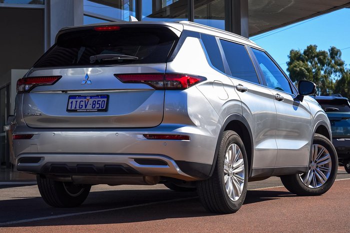 2024 Mitsubishi Outlander LS ZM MY24 Sterling Silver