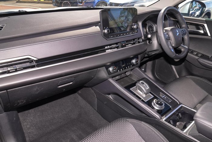 2024 Mitsubishi Outlander LS ZM MY24 Sterling Silver
