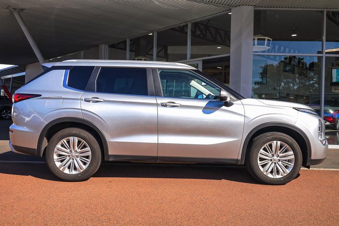 2024 Mitsubishi Outlander LS ZM MY24 Sterling Silver