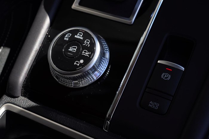 2024 Mitsubishi Outlander LS ZM MY24 Sterling Silver