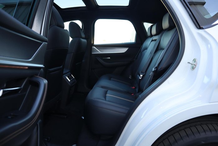 2025 Mazda CX-60 G40e Azami