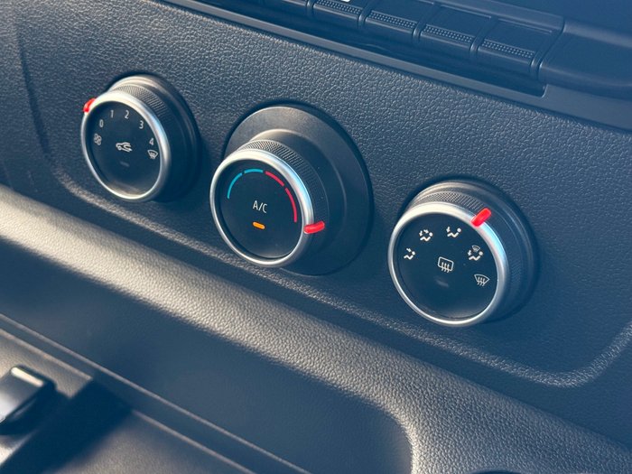 2021 Renault Master Pro 110kW