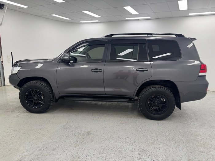 2021 Toyota Landcruiser VX VDJ200R 4X4 Dual Range Graphite